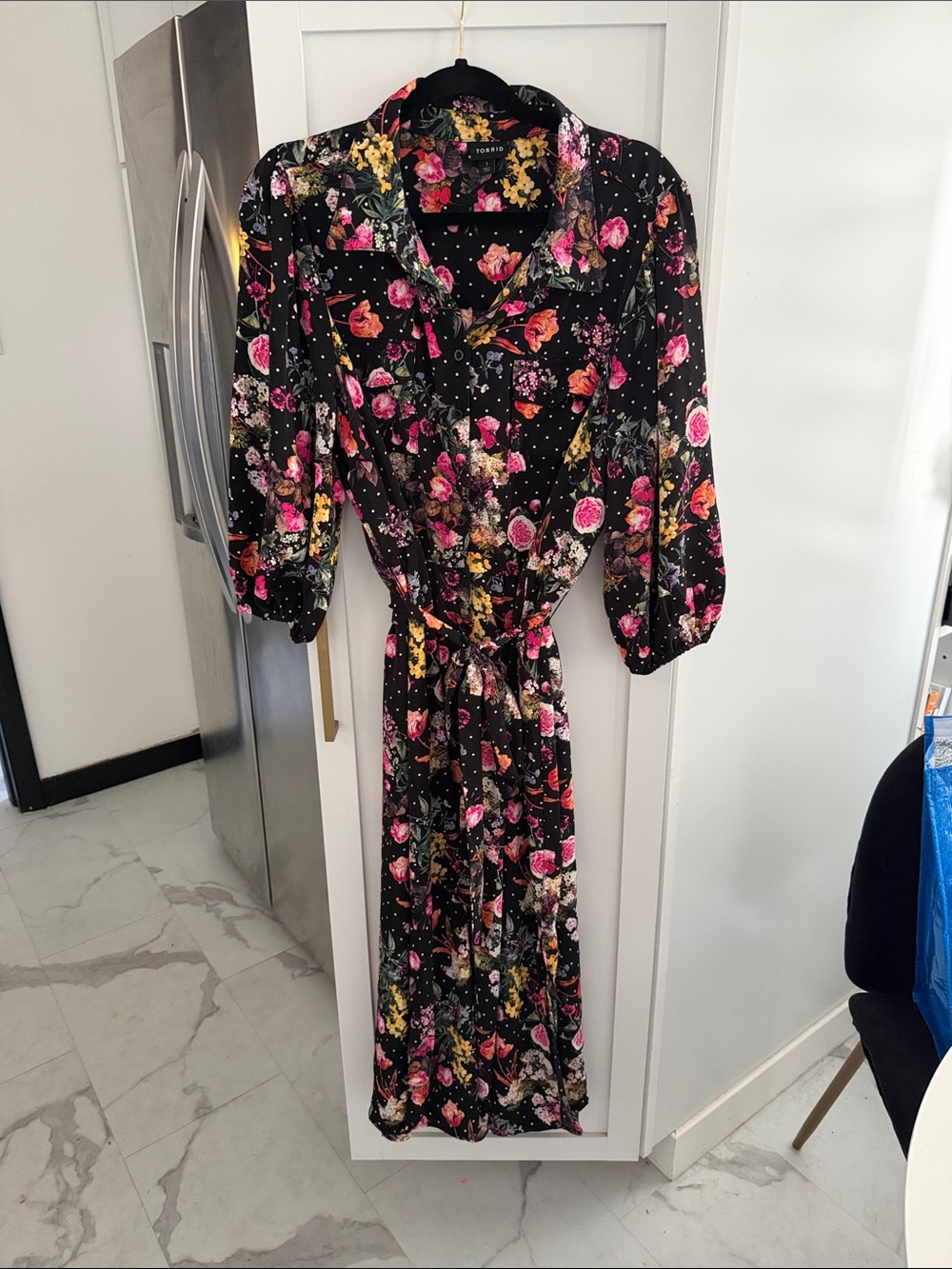 Floral Button-Front Midi Dress with Tie Waist and Pockets - Black/Pink